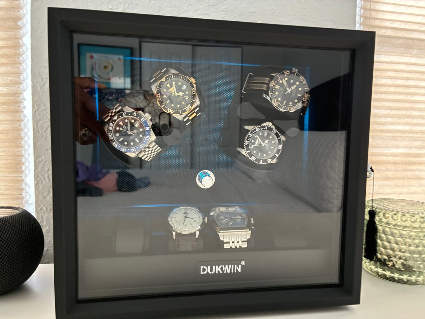 Customer photo review of 4 + 4 Watch Winder with Extra Storages Aurora Blue Light Quiet Motors - Black