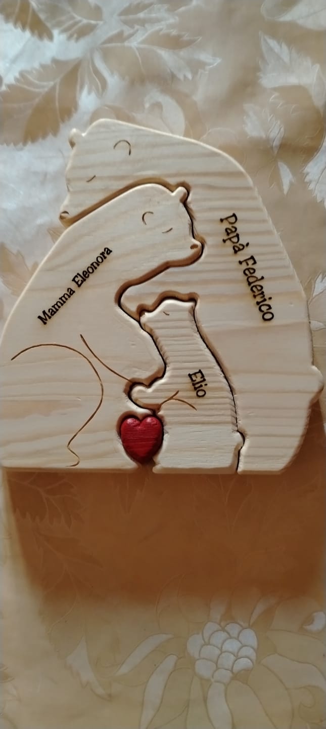Customer photo review of Orsi famiglia - Graziosi orsetti in legno personalizzati da mostrare alla famiglia