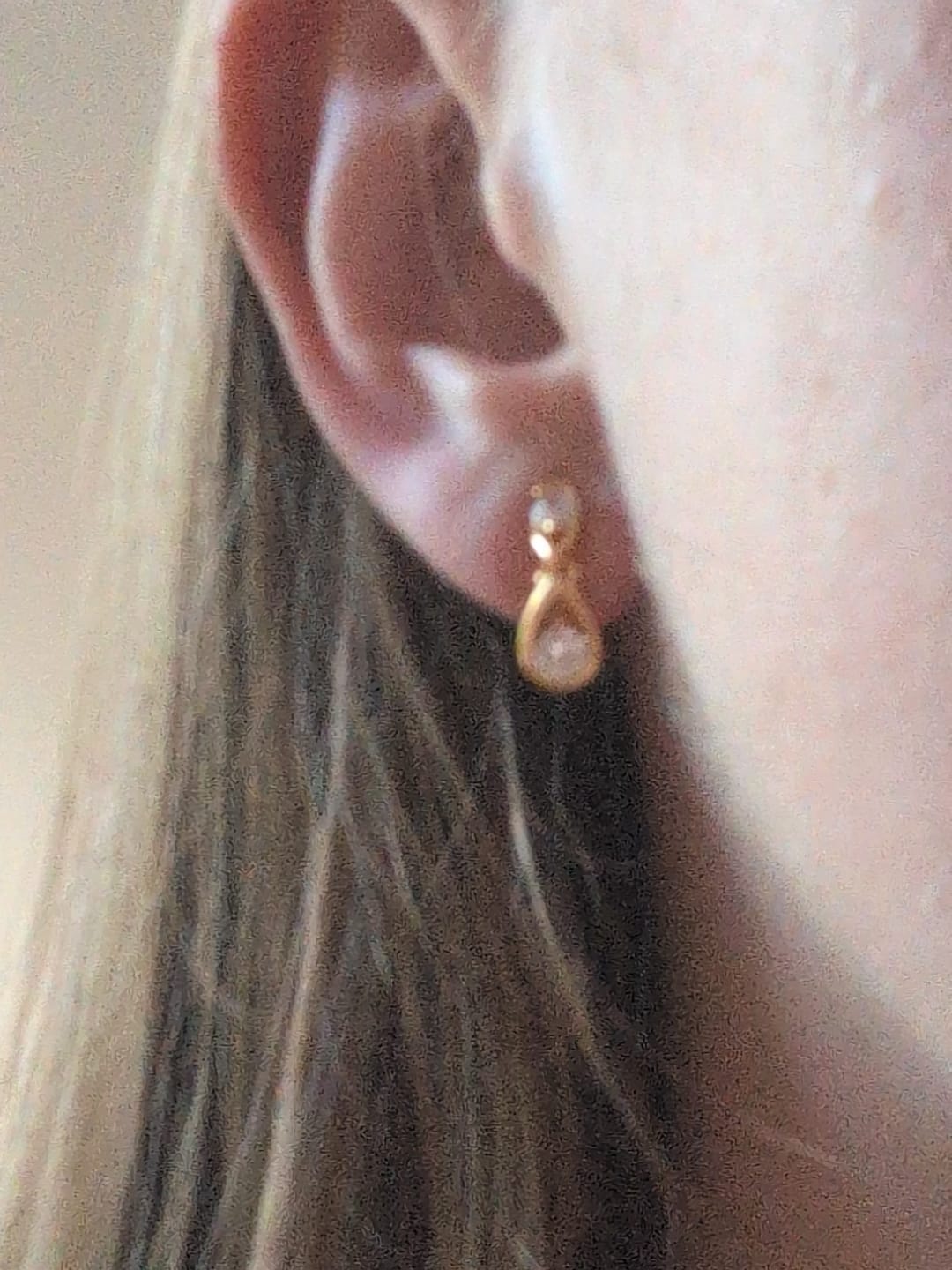 Customer photo review of Naomi Clip On Earrings in Gold