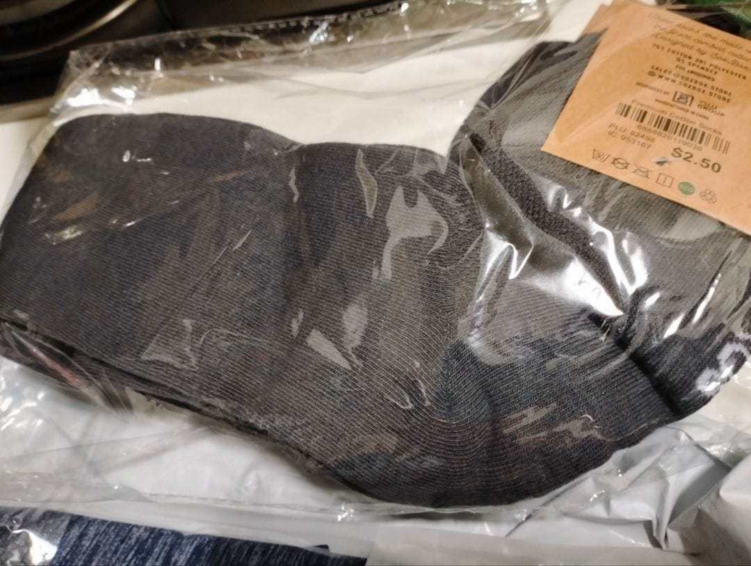 Customer photo review of [5 Pairs] Long Cotton Socks