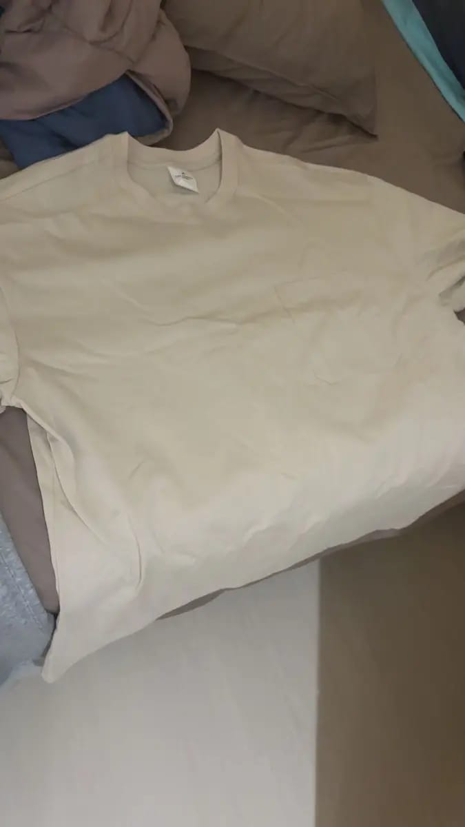 Customer photo review of Pocket Oversized T-shirt 270GSM