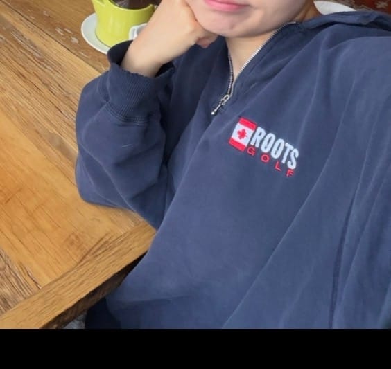 Customer photo review of Vintage Y2K Navy Blue Roots Golf Embroidered Quarter Zip Sweater (L/XL)