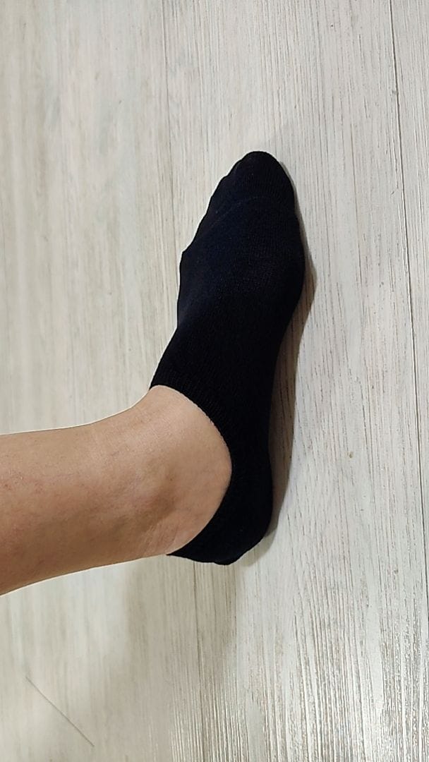 Customer photo review of [5 Pairs] No Show Cotton Socks