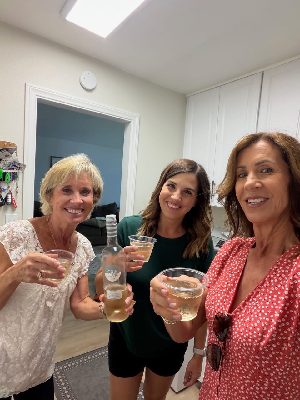 Customer photo review of Gris Blanc rosé wine