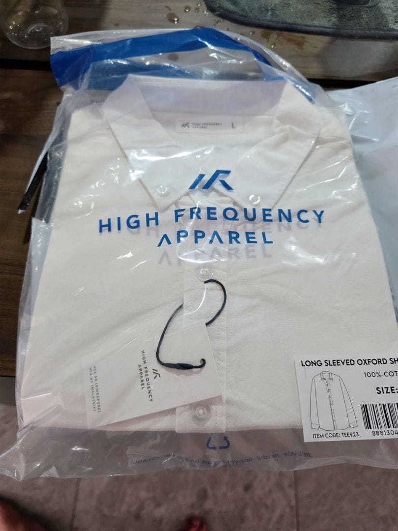 Customer photo review of Oxford Long Sleeve Relax Fitted Shirt - 100% Premium Cotton