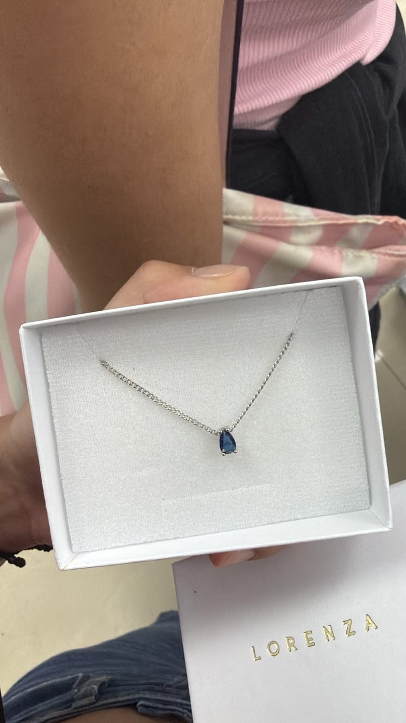 Customer photo review of Collar Birthstone Gota Plateado