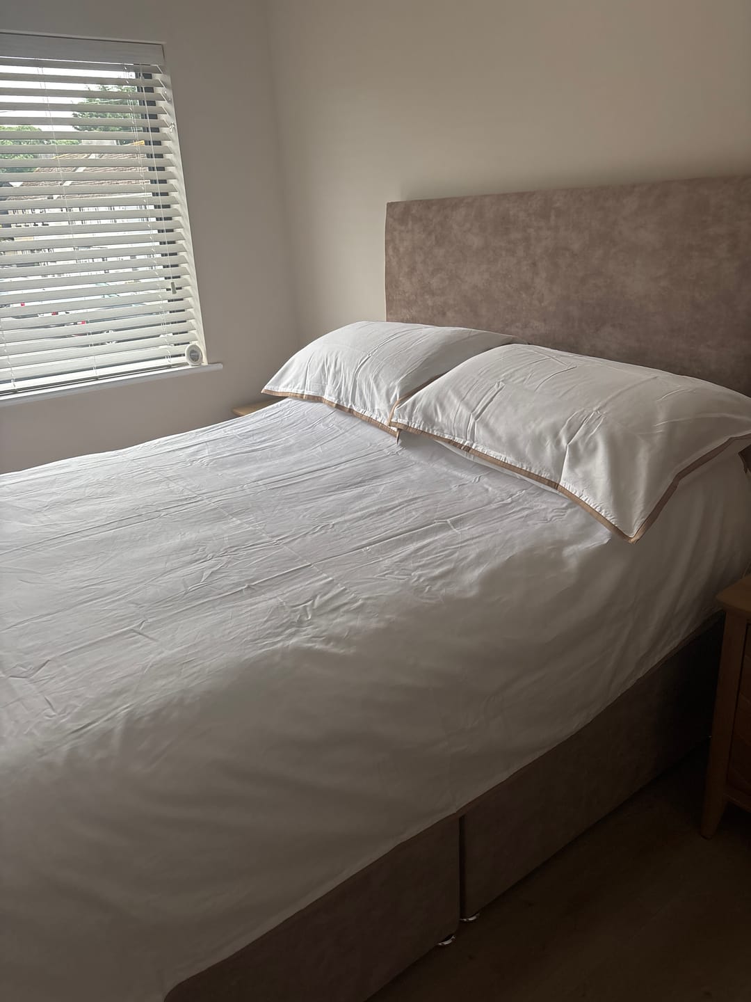 Customer photo review of The Heritage Collection Bed Set