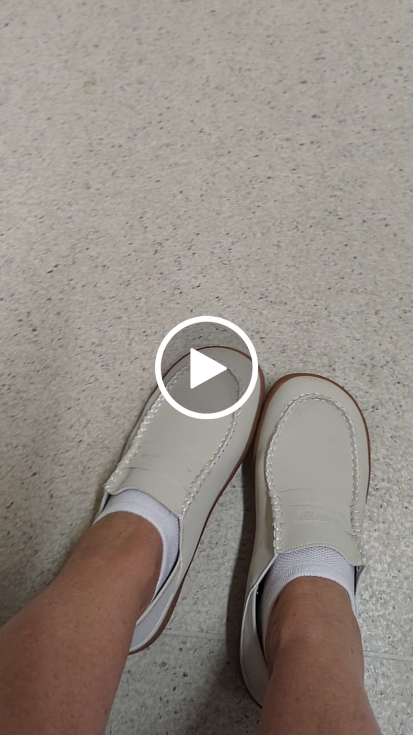 Customer video review of Manis - Barefoot Loafers