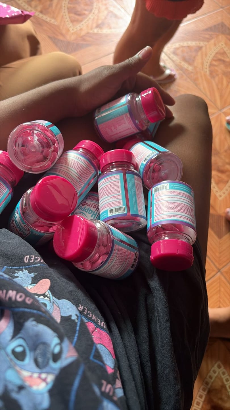 Customer photo review of Happy Hair 6 Potes + 6 Potes Grátis (Total 12 Potes)