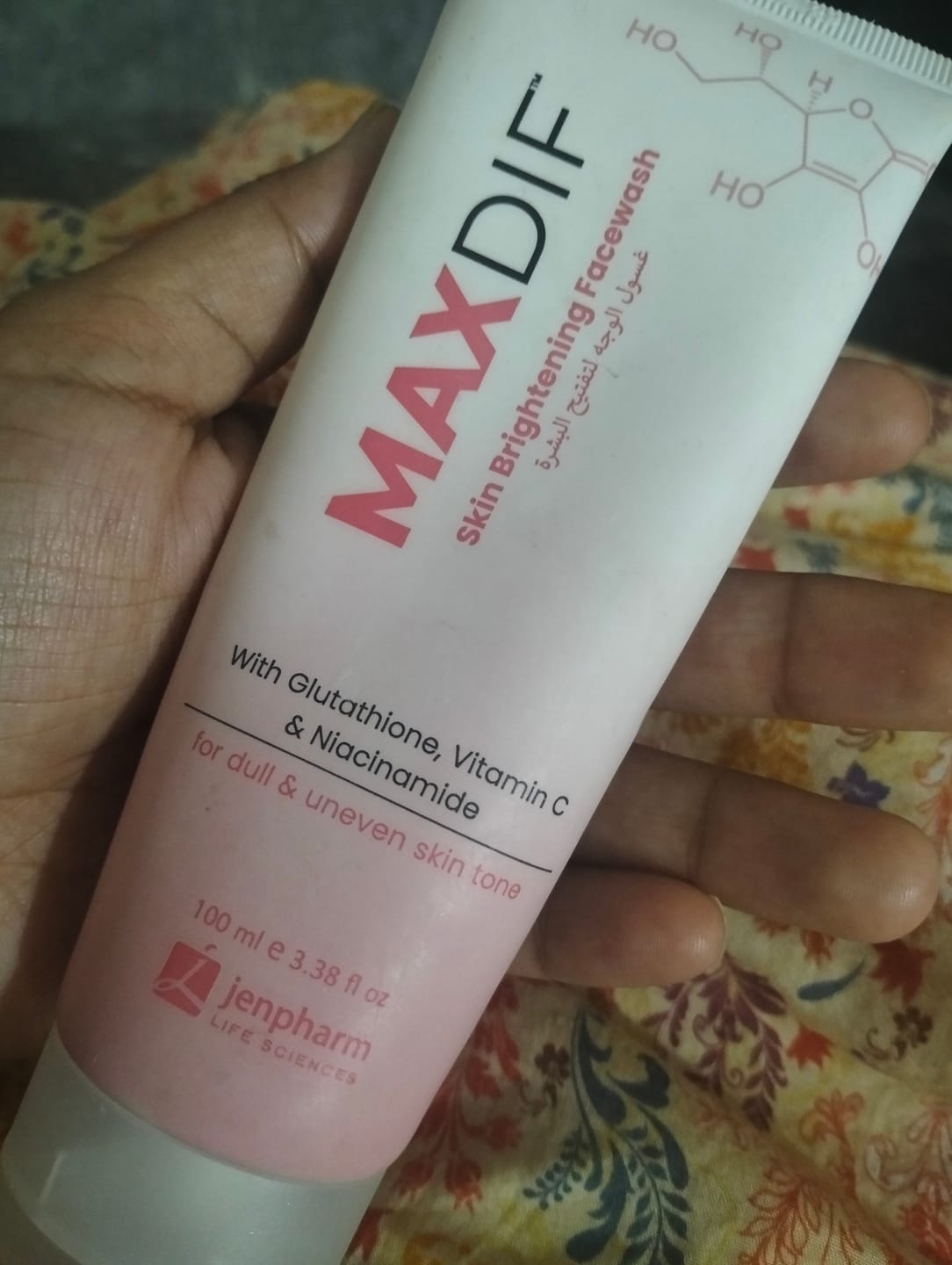 Customer photo review of Maxdif Facewash