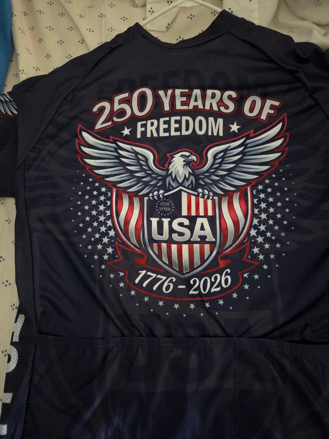 Customer photo review of Men’s USA Patriotic Eagle Shield 250 Cycling Jersey & Kit