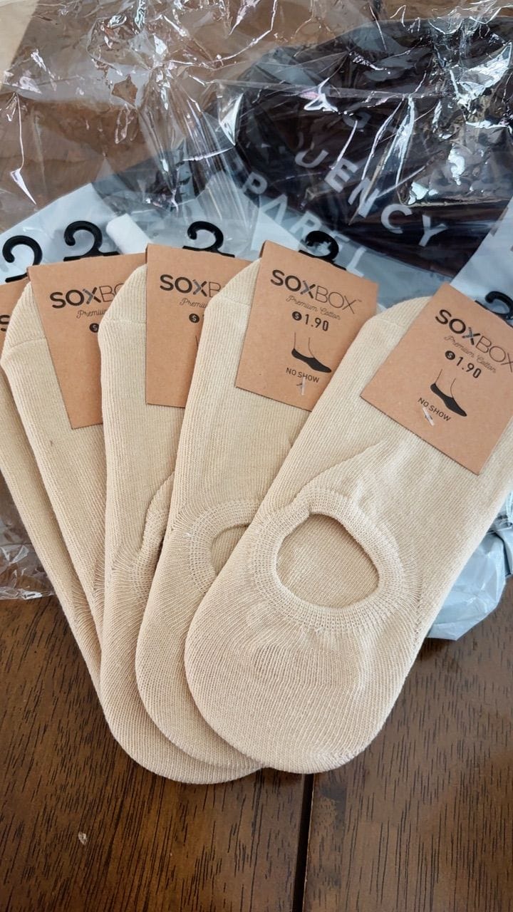 Customer photo review of [5 Pairs] No Show Cotton Socks