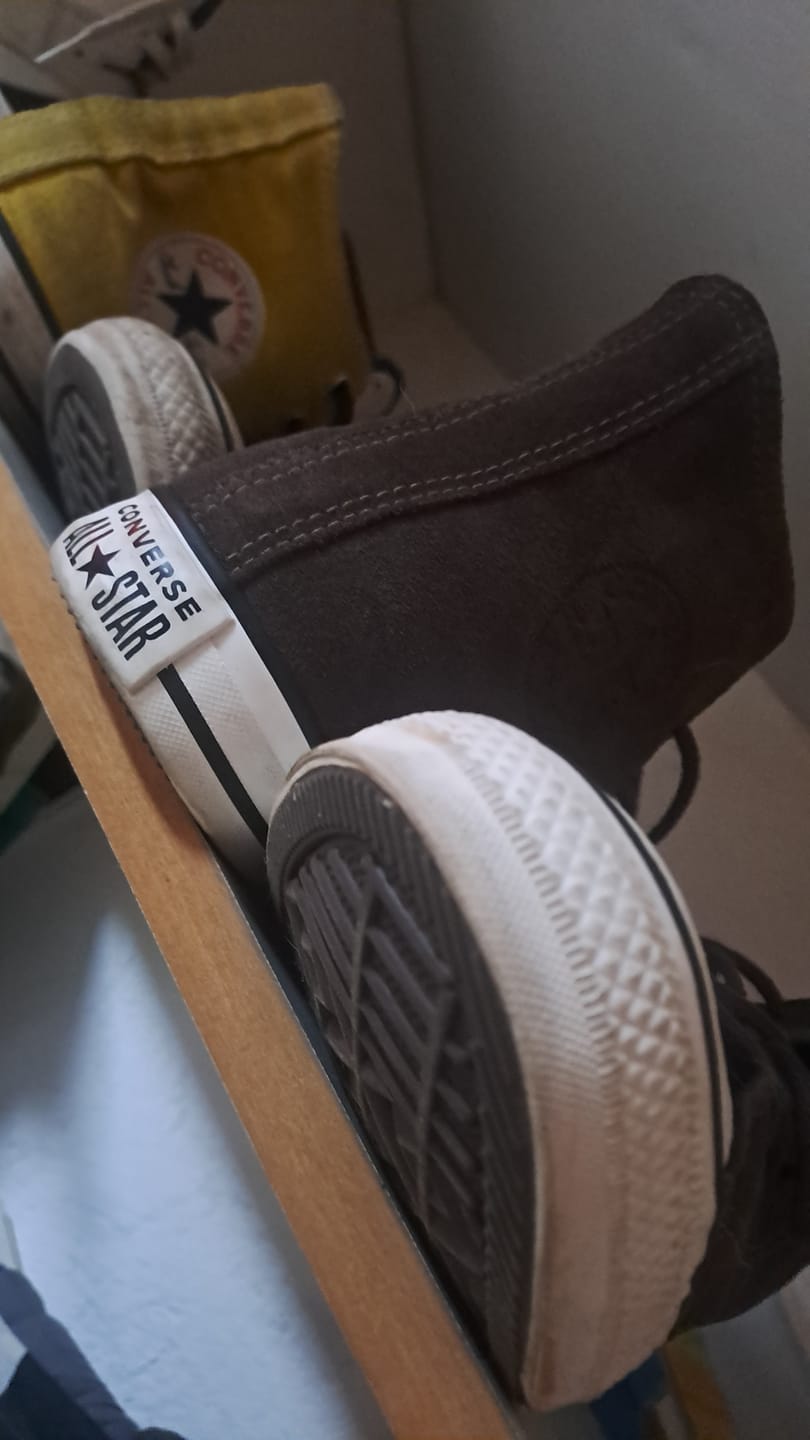 Customer photo review of Zapatillas Converse Chuck Taylor Hi SE Marrón