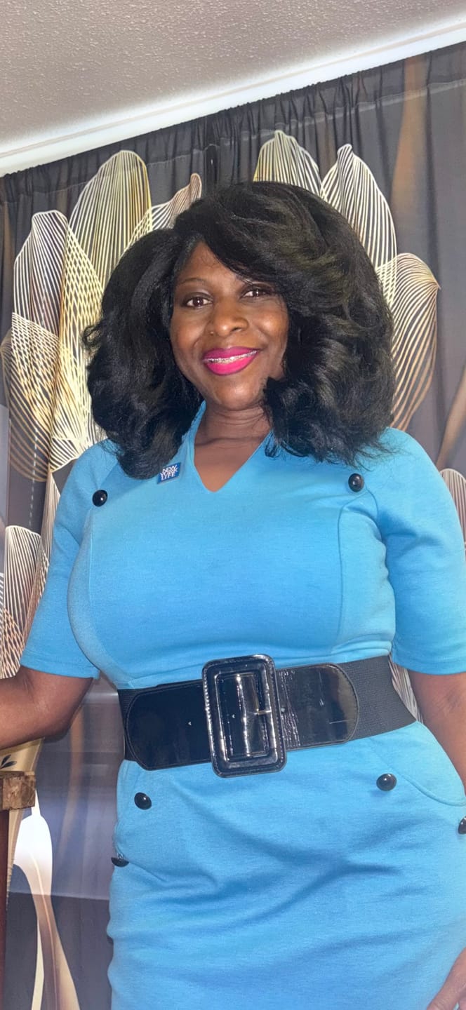 Customer photo review of Chade Magic Lace Heart Hairline Glueless Y-Part HD Lace Front Wig - MHH05
