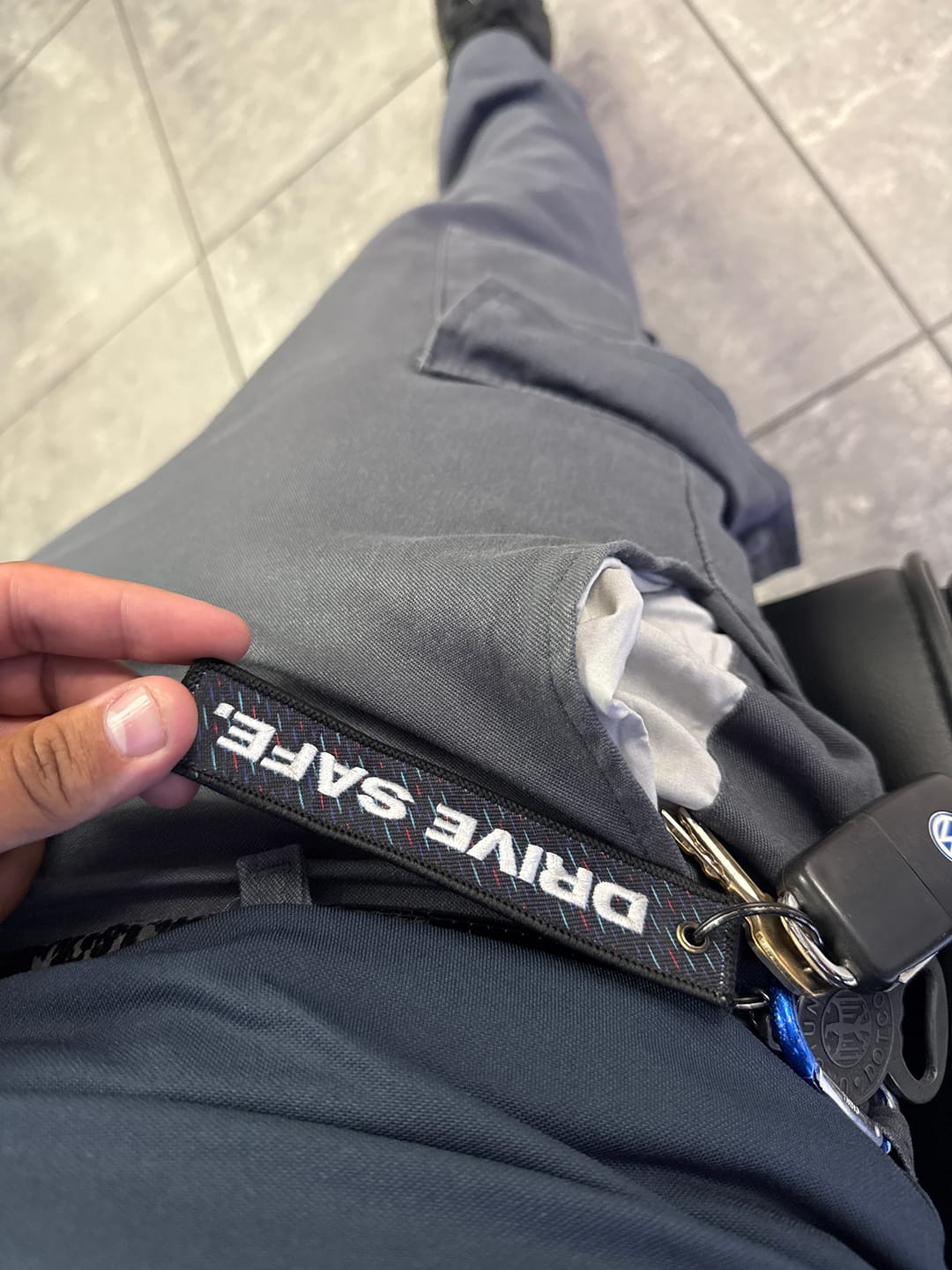 Customer photo review of SCHNATTERDAYS KEYTAG