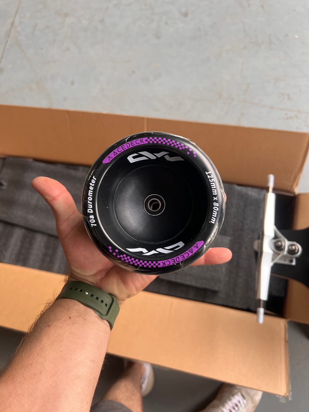 Customer photo review of Acedeck® Nomad N1 Electric Skateboard-Best DKP All-terrain Electric Skateboard
