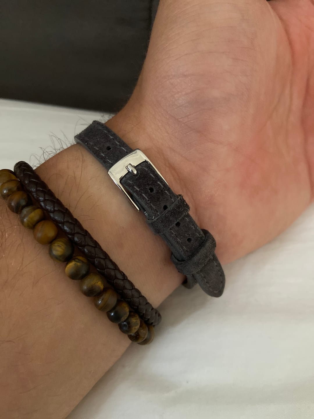 Customer photo review of Brin Cuir Gris