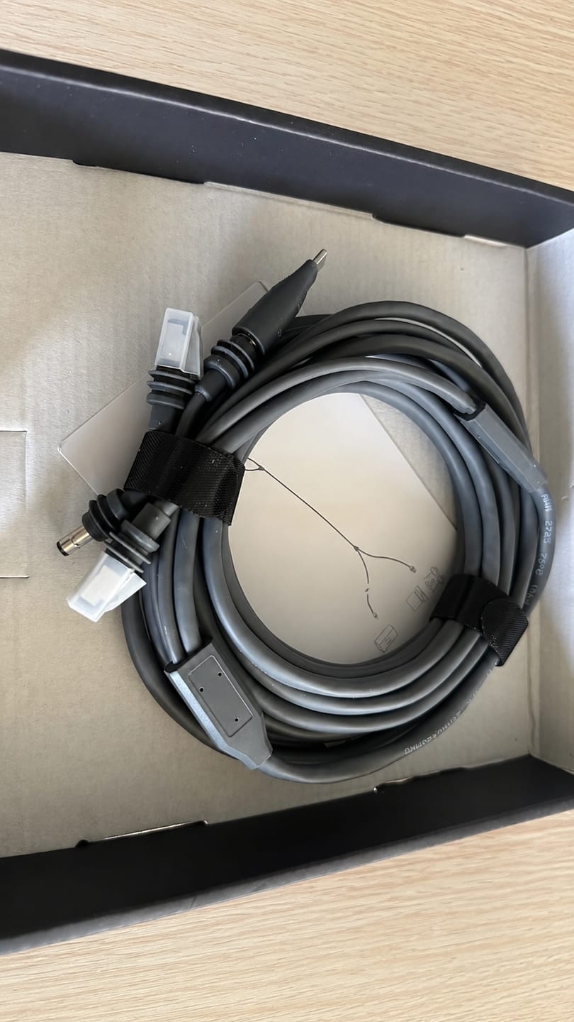 Customer photo review of Starlink Mini Cable - 2-in-1 Ethernet & Power, RJ45 & DC