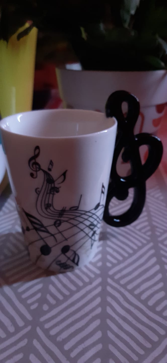 Customer photo review of Merveilleuses tasses de musiciens