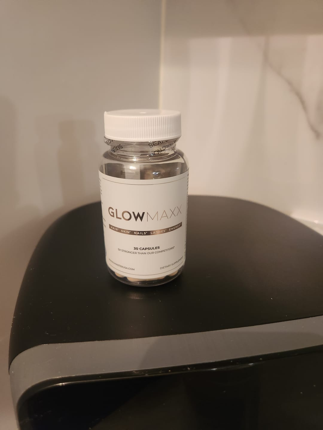 Customer photo review of GLOW MAXX
