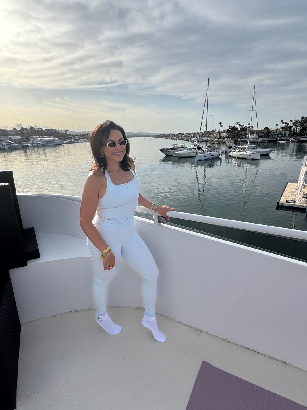 Customer photo review of The Essentials Legging / Ice-Blue