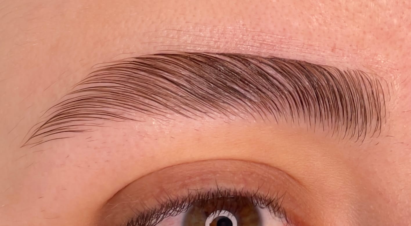Customer photo review of مثبت و مرطب الحواجب - 50 مل