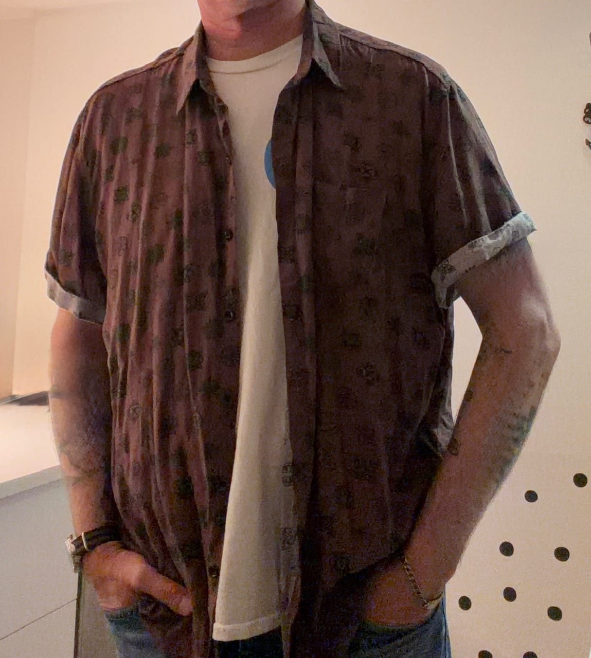 Customer photo review of Men's Classic Retro Geometric Short Sleeve Shirt