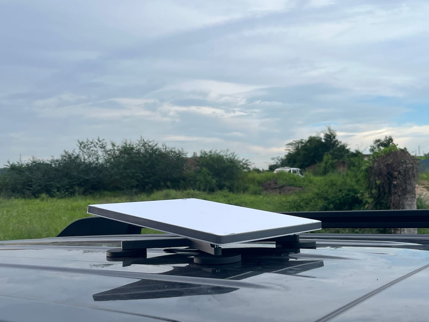 Customer photo review of Starlink Mini Magnetic Mount with Quick-Release, 200 lb Strong Magnetic Hold, No-Drilling Vehicle Roof Mount, Starlink Mini Accessories