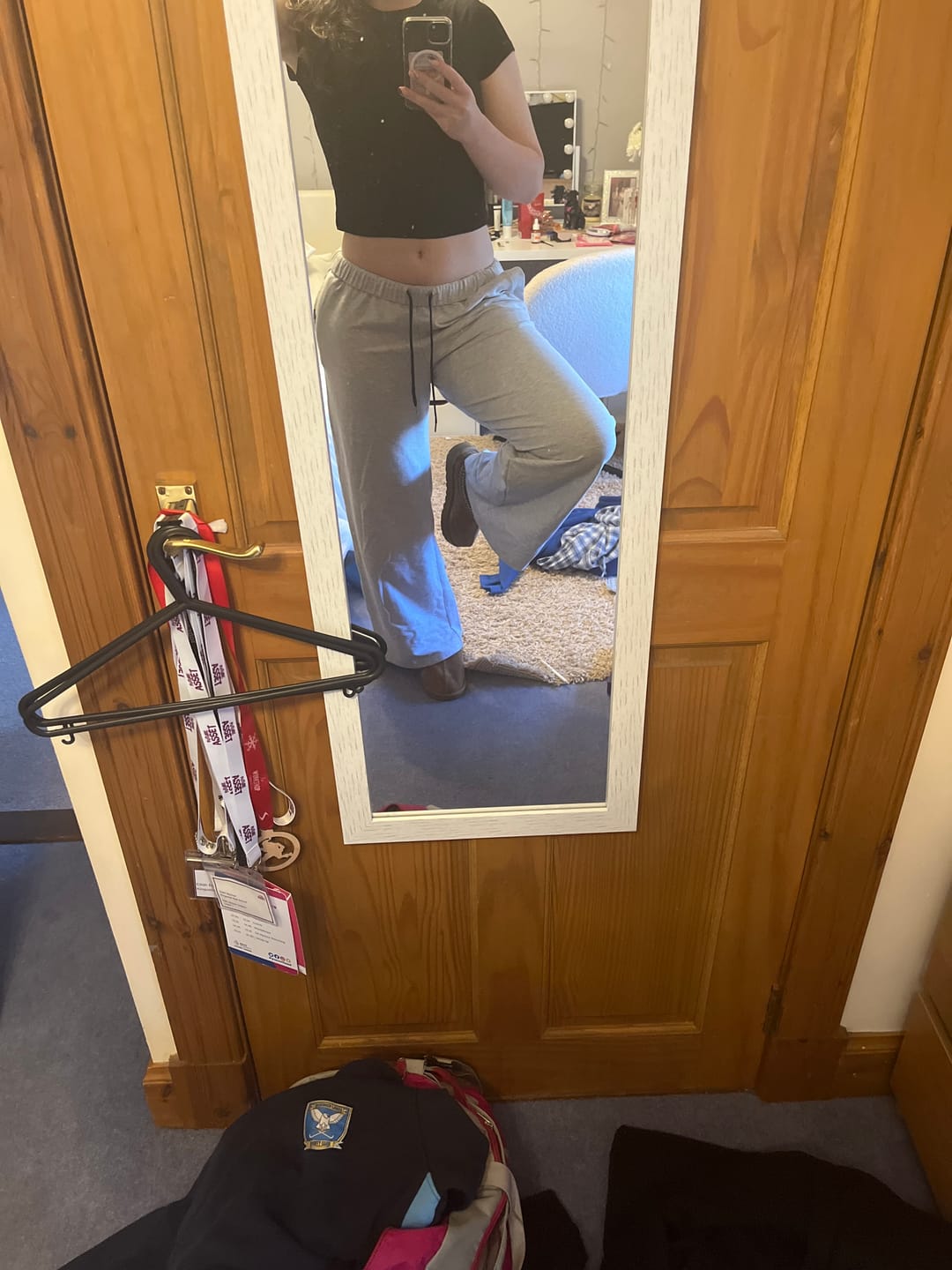 Customer photo review of Tilly Wide Leg Joggers light grey/navy