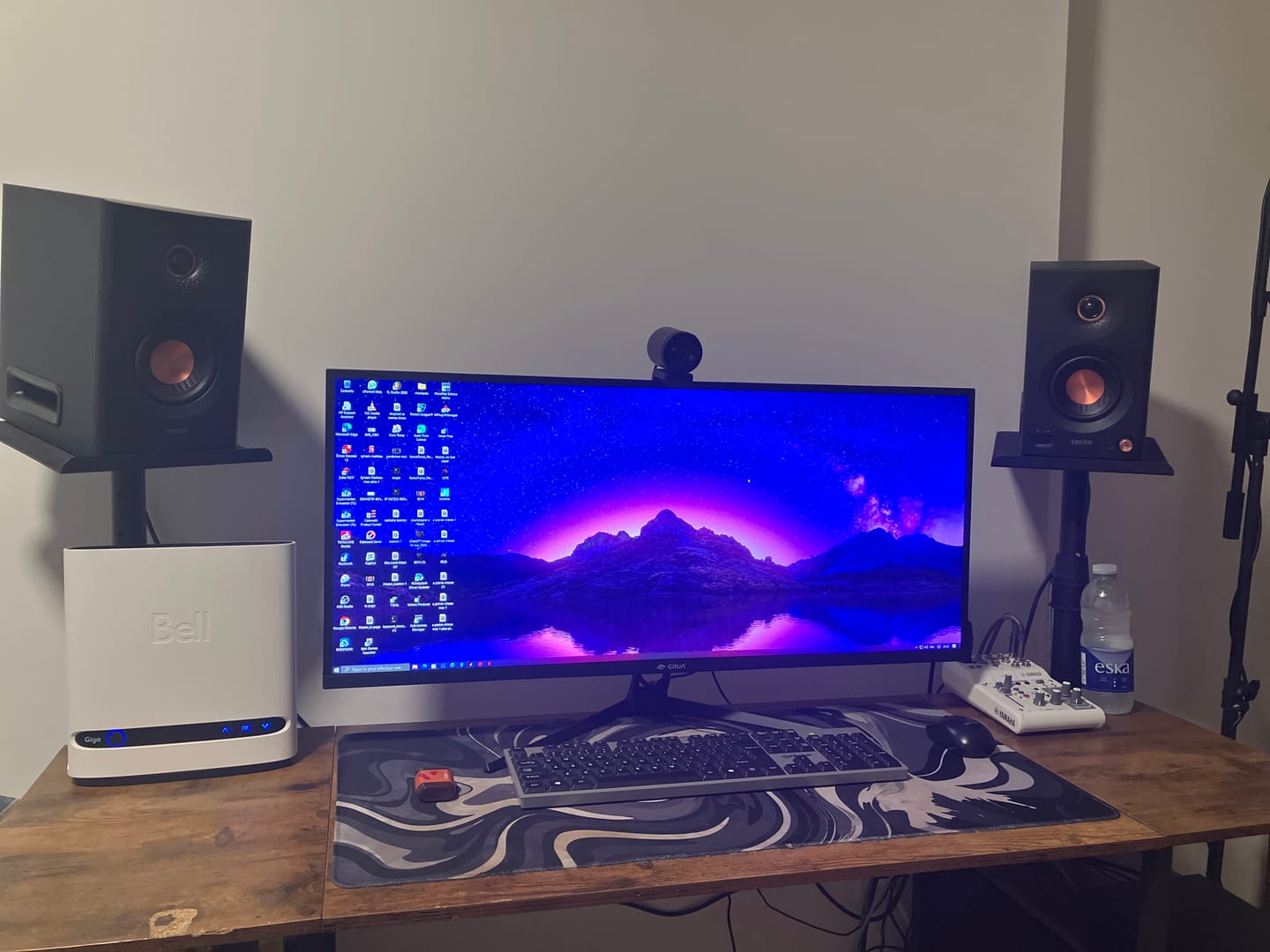 Customer photo review of MR5 Tri-Amped Powered Studio Monitor Speakers