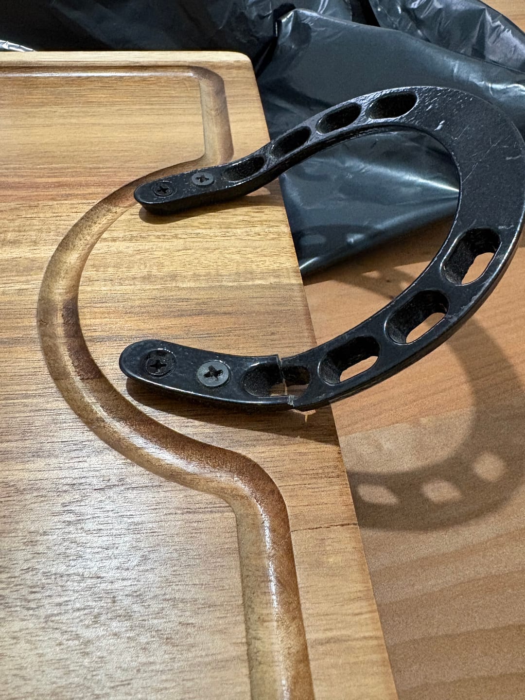 Customer photo review of Tabla Rústica Parrillera 50 cm con Herraduras