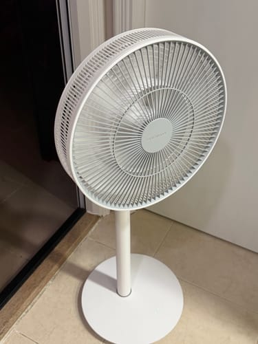 顧客對BALMUDA The Greenfan 日本製靜音電風扇 - 白x灰 香港行貨 EGF-1788-WG的照片評價