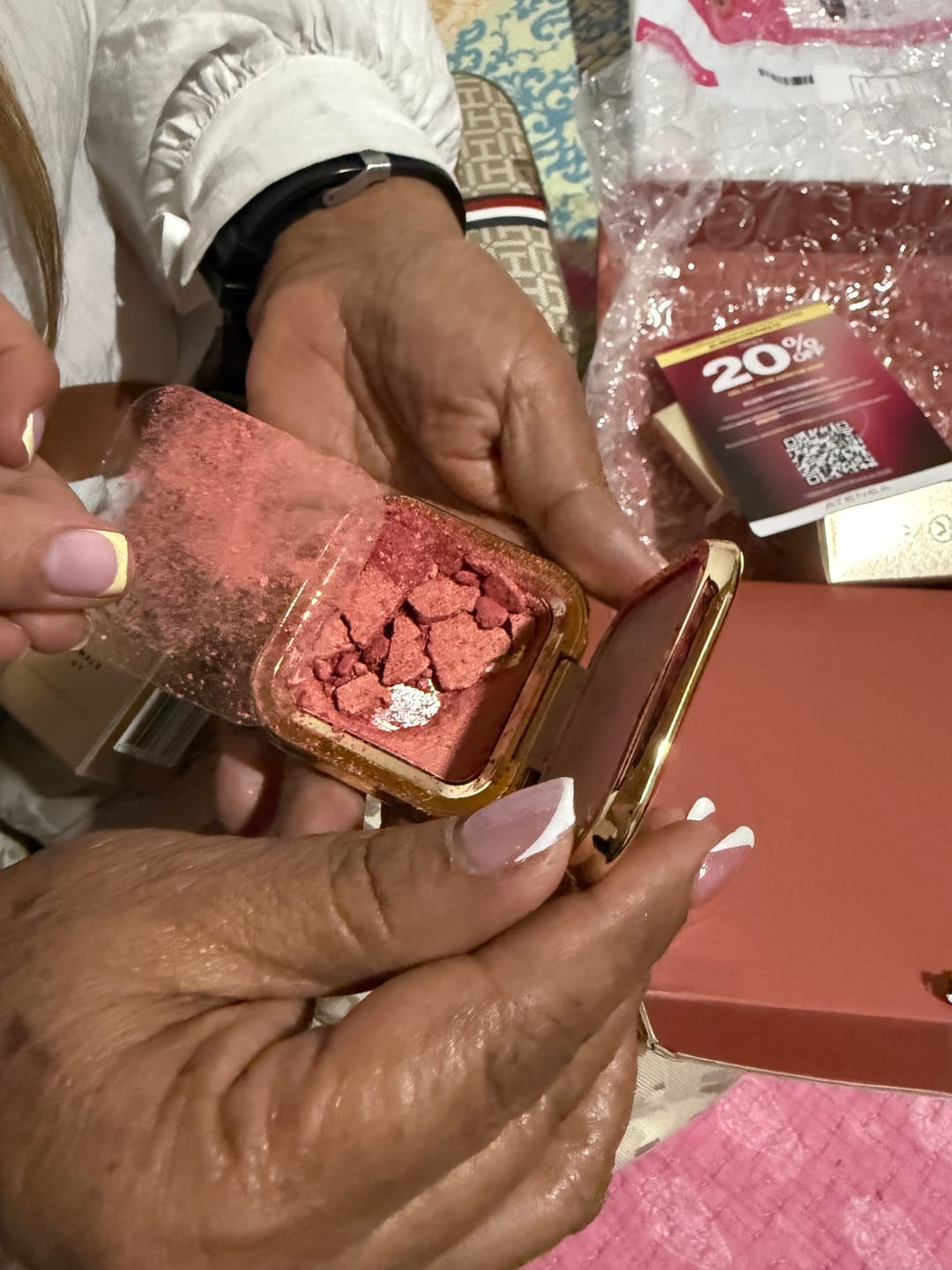 Customer photo review of RUBORES COMPACTO 1ST SCENE