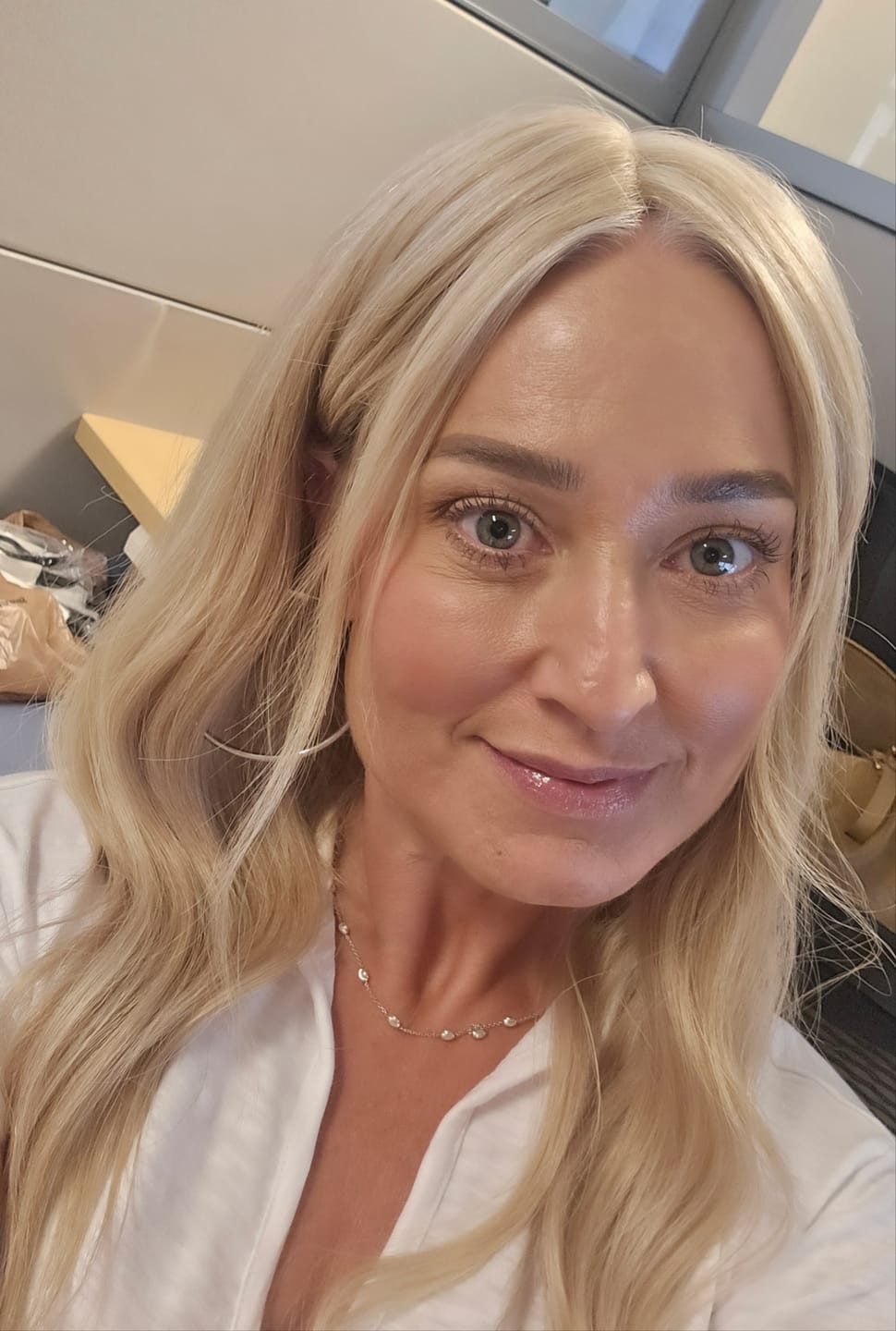 Customer photo review of 6x7 Inches Virgin Human Hair Toppers Mono Base Blonde Highlights #P16/22