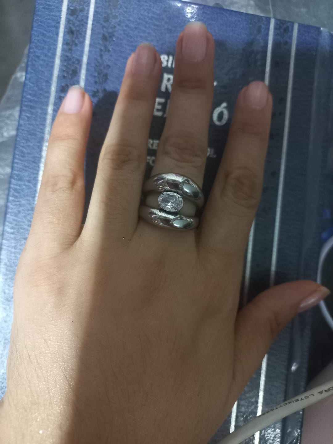 Customer photo review of Anillo Alquimia Plata + Zirconia