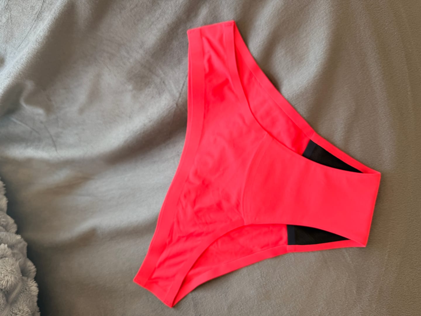 Customer photo review of Maillot de bain menstruel Nora Sans Coutures - Édition limitée