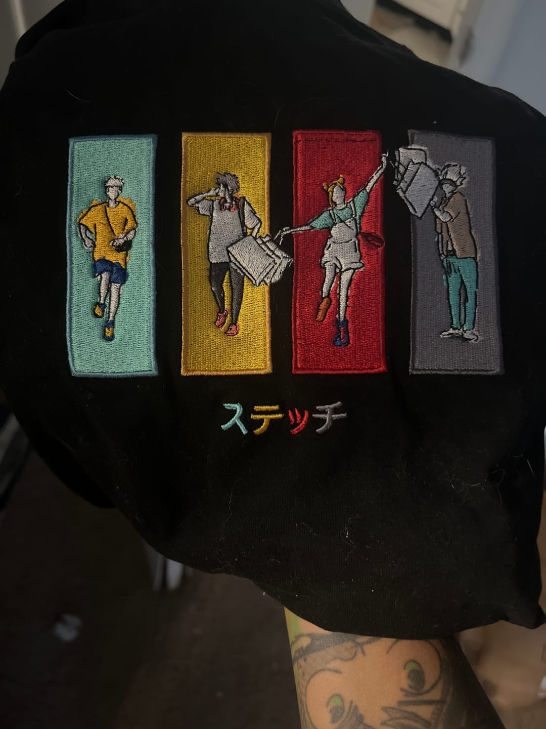Customer photo review of JUJUTSU KAISEN 'LOST IN PARADISE' SHIRT!