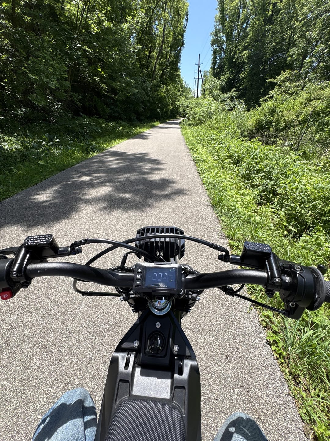 Customer photo review of Yozma IN10 middle mount for screen