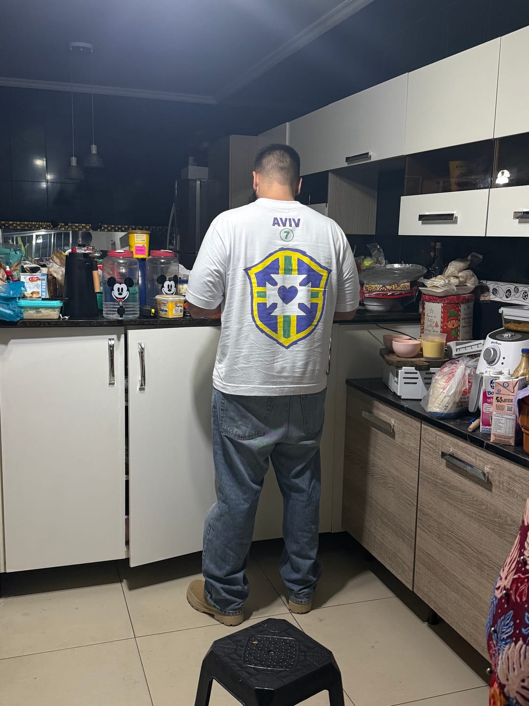 Customer photo review of TEE BOXY 'DEUS É BRASILEIRO'
