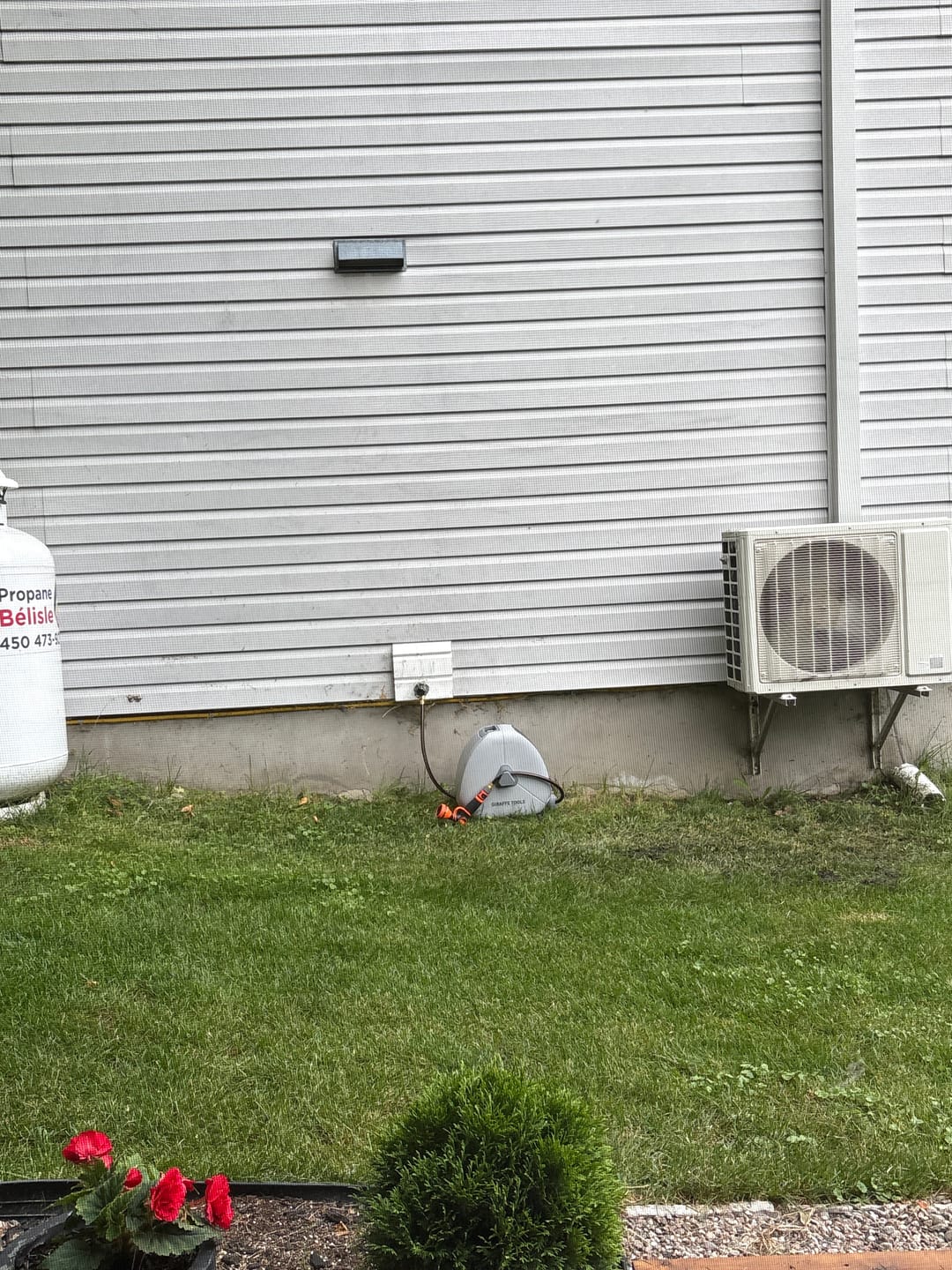 Customer photo review of Ground-Mounted Retractable Hose Reel 82ft-130ft