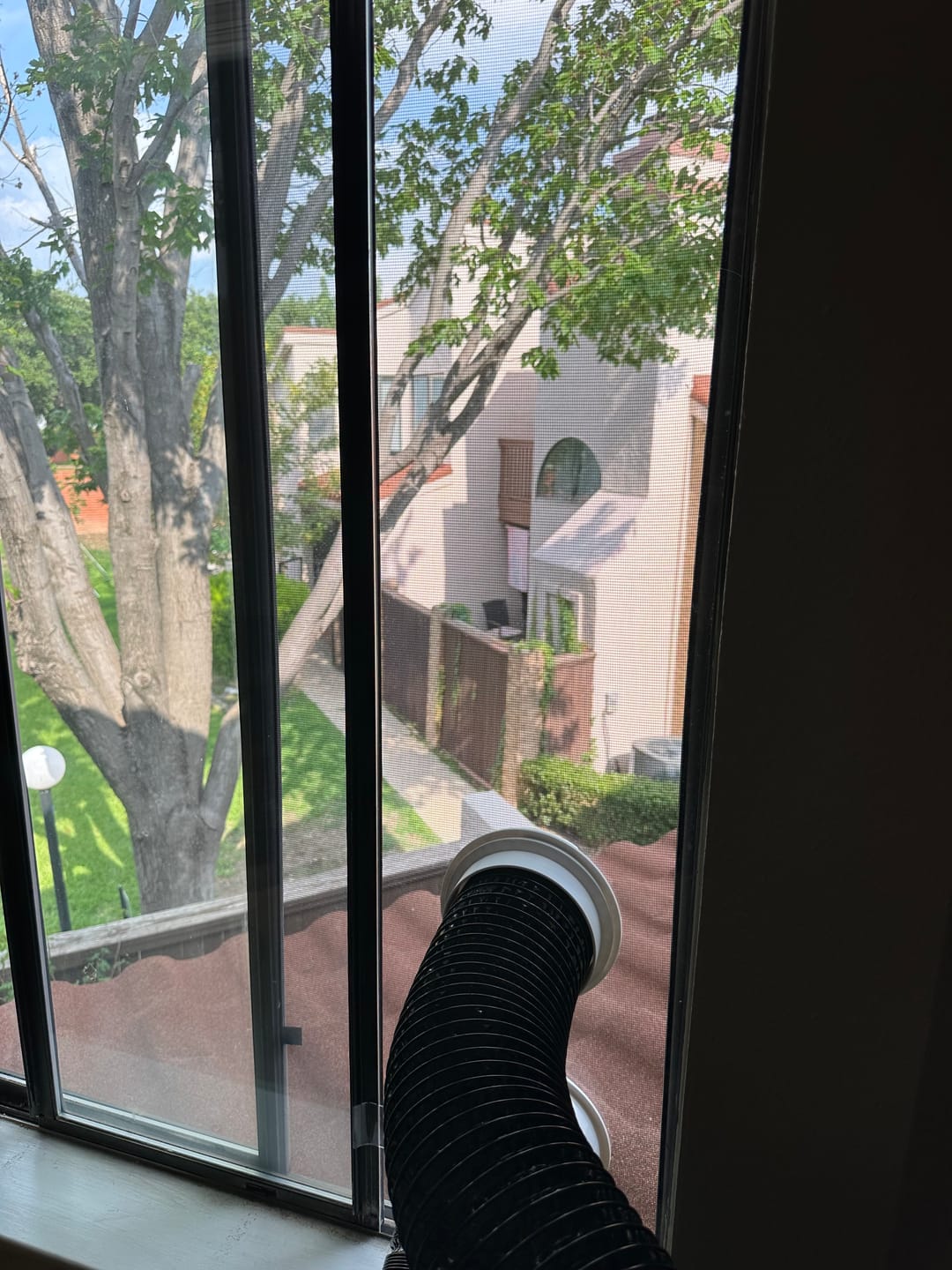 Customer photo review of Custom Portable AC Sliding Window Vent Kit for Windows & Doors