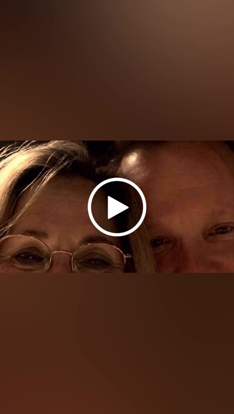 Customer video review of Persönlicher Song - Eure Geschichte als einzigartiges Lied