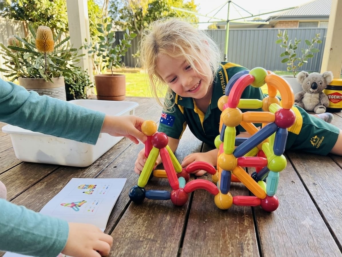 Customer photo review of Kebo Magnetic Sticks Building Set 108 Pieces