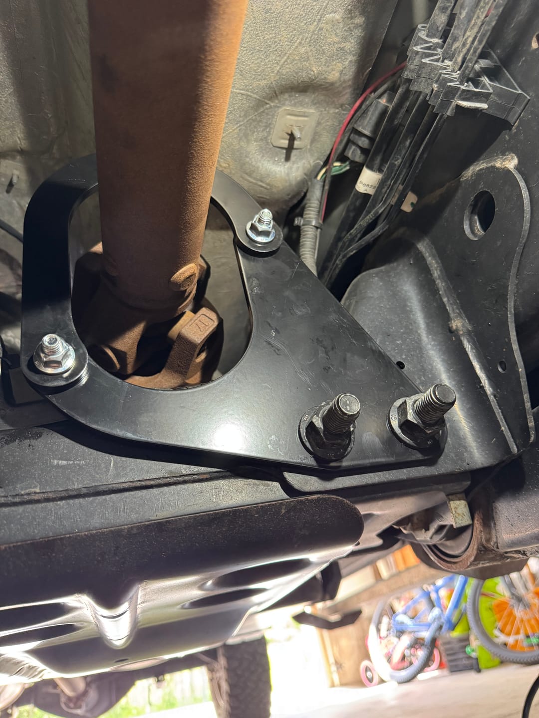 Customer photo review of 2014-2018 Ram 2500, 2013-2018 Ram 3500 Front Driveshaft Loop Kit