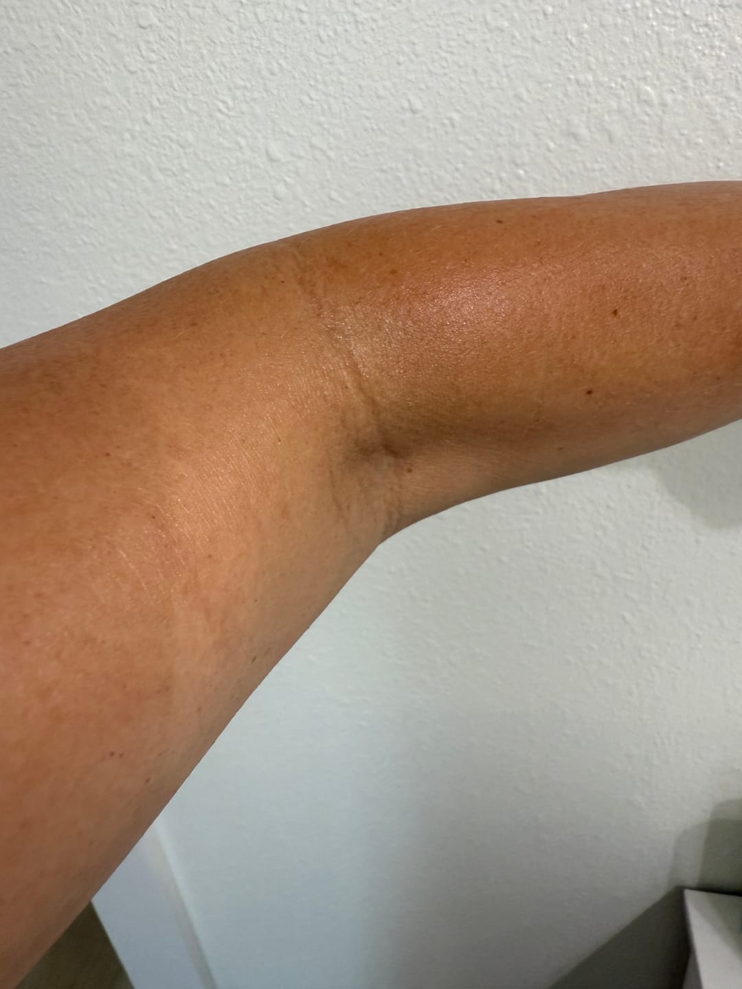 Customer photo review of Besque® Magic Body Oil XL - Unscented