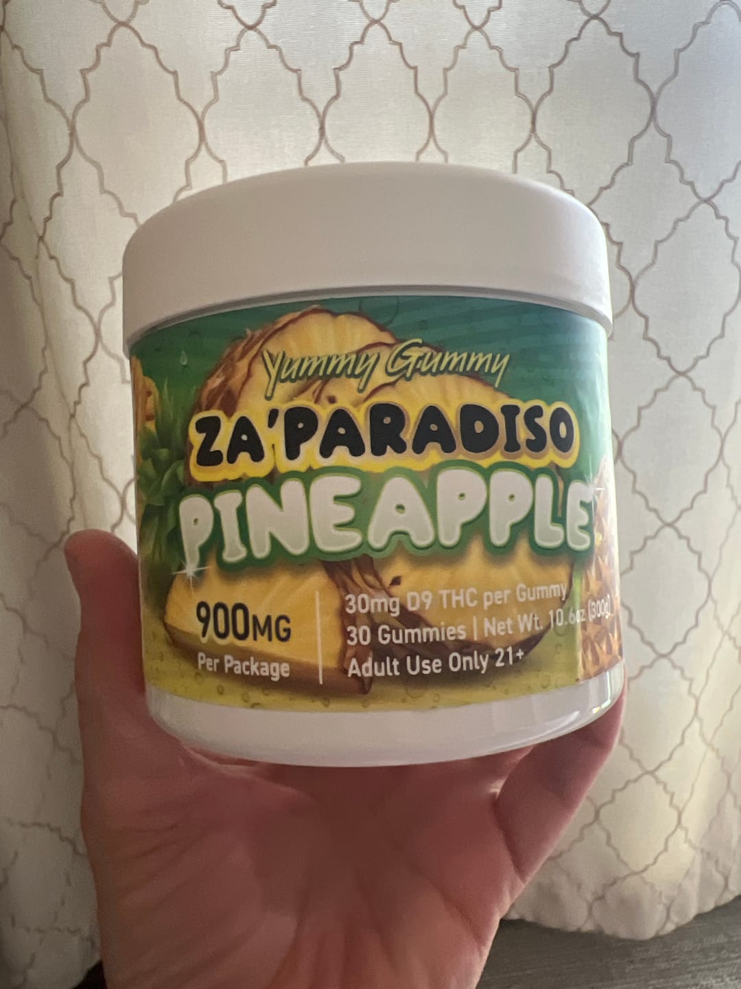 Customer photo review of 900MG Yummy Gummy D9
