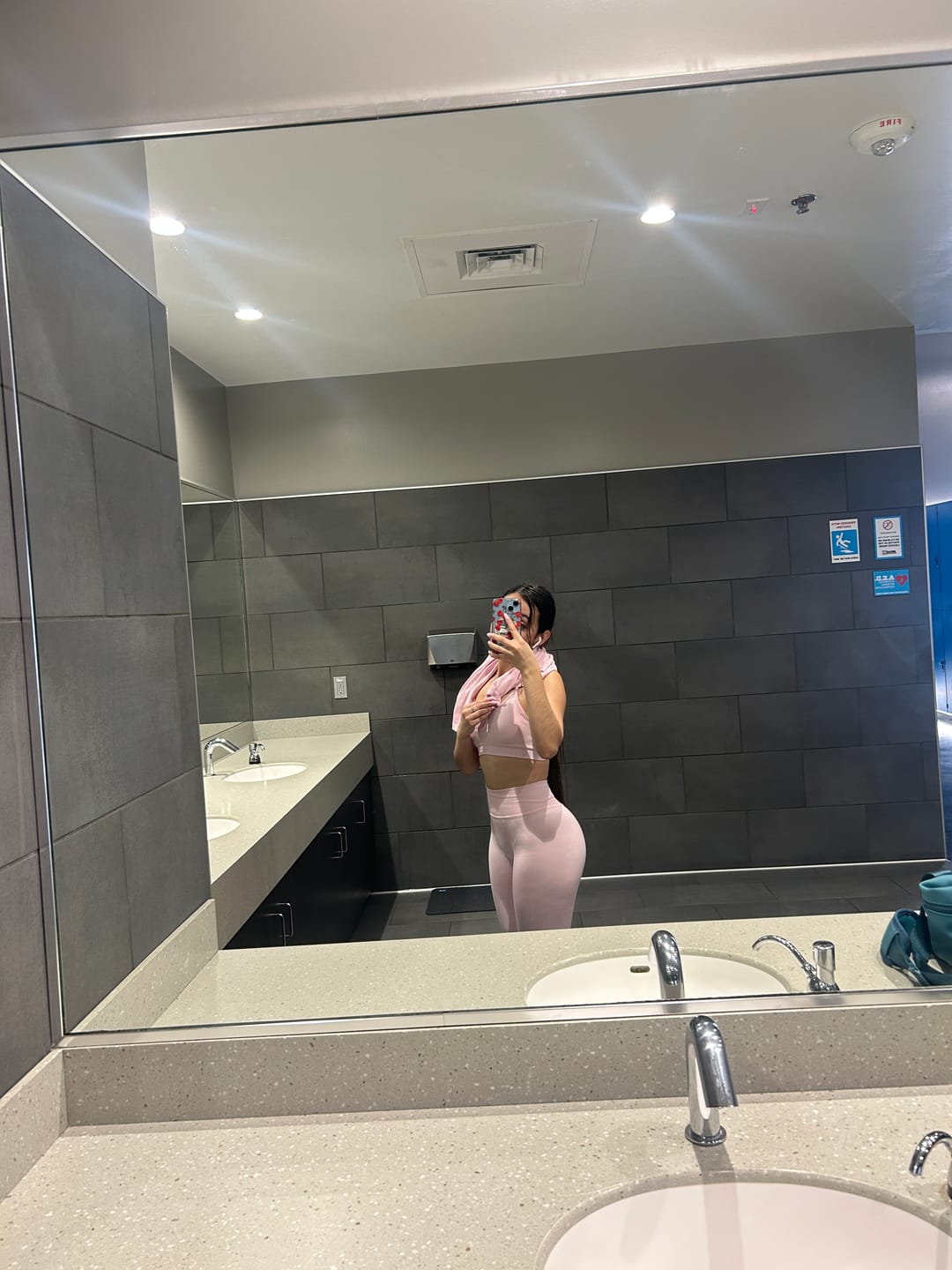 Customer photo review of W2276 - Curve Seamless Flare Leggings (Short)