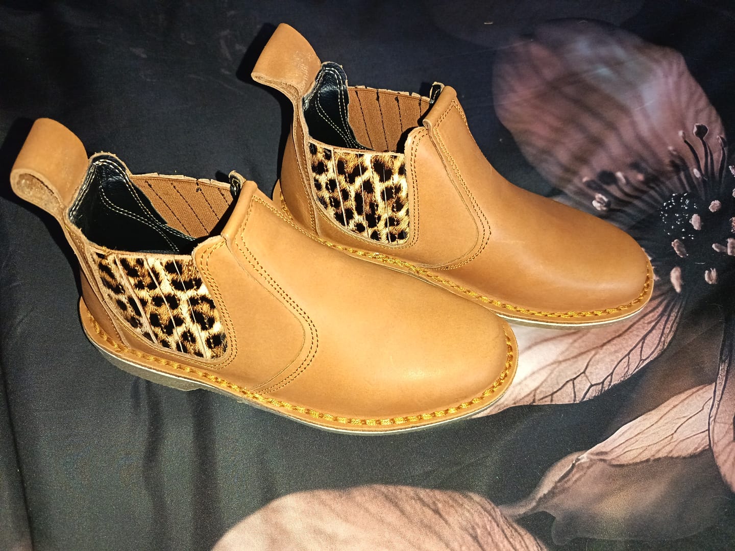 Customer photo review of Chelsea Vellies - Leopard Print