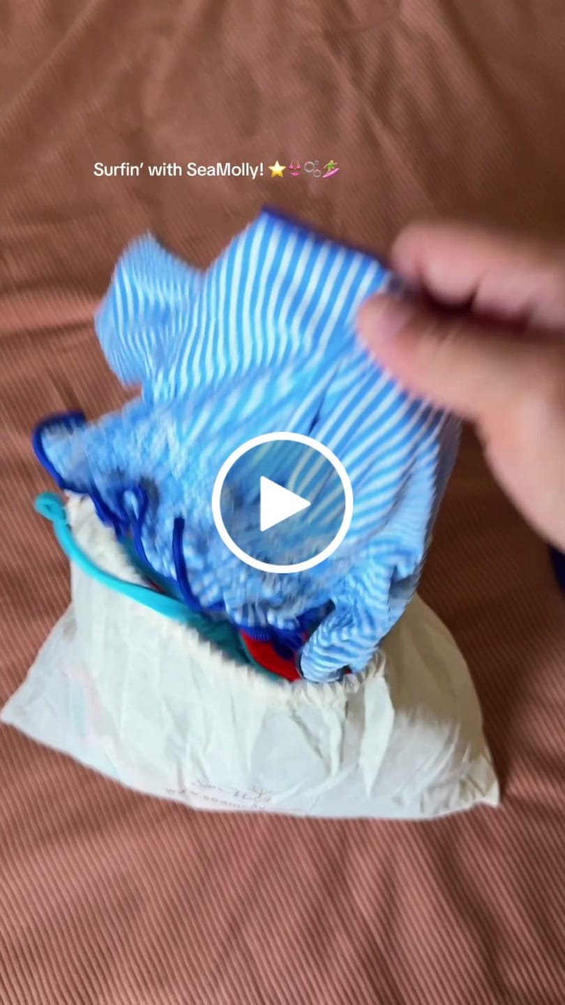Customer video review of Seamolly Striped Smocked Ruffles Contrast Binding Skirtini Bikini Set