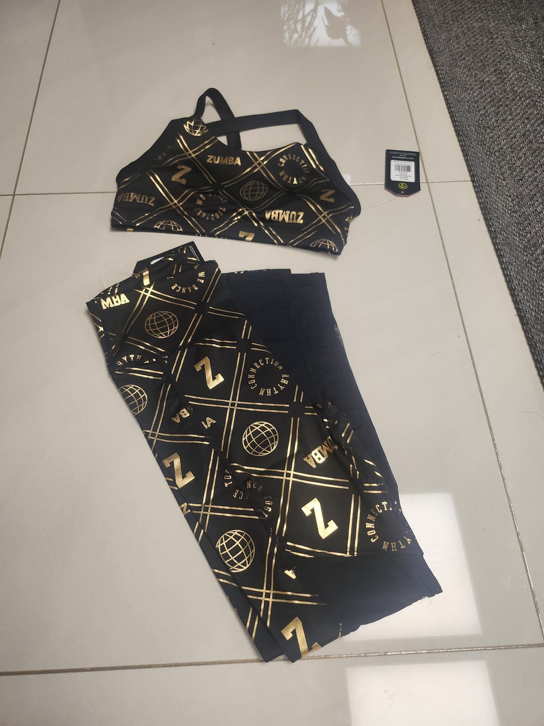Customer photo review of Worldwide High Waisted Ankle Leggings With Mesh Inserts